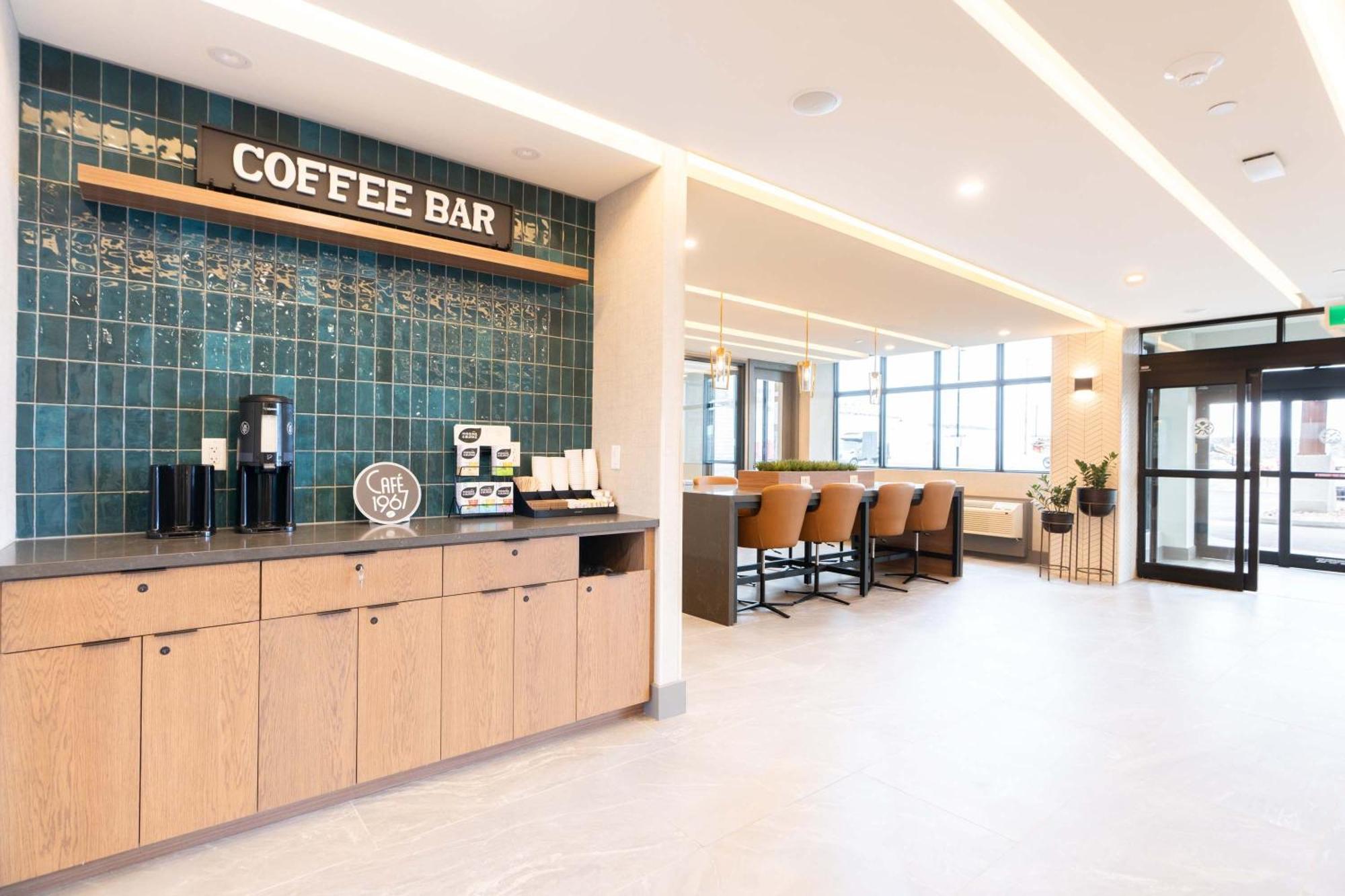Sandman Signature Dartmouth Hotel & Suites ภายนอก รูปภาพ