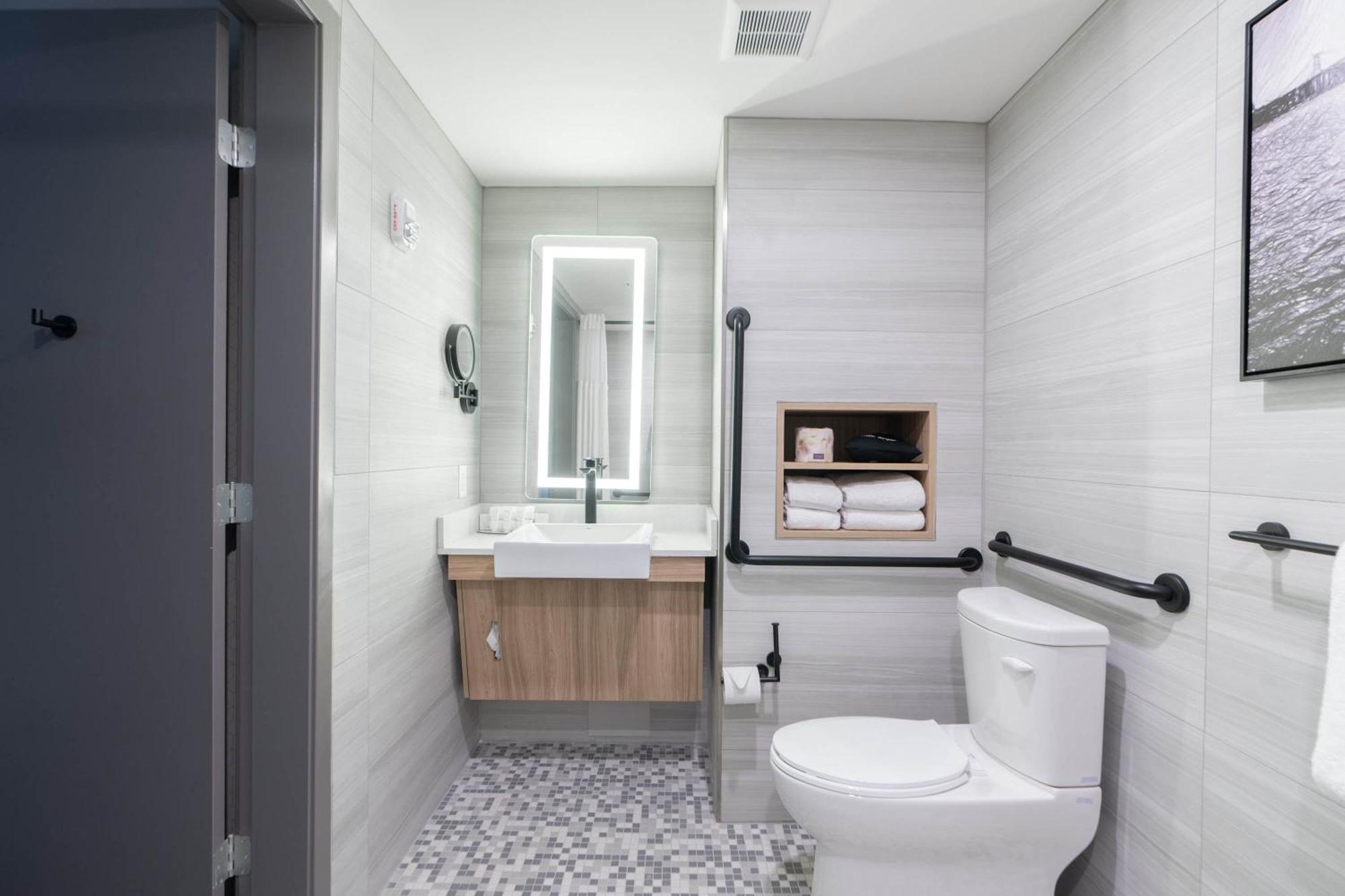 Sandman Signature Dartmouth Hotel & Suites ภายนอก รูปภาพ